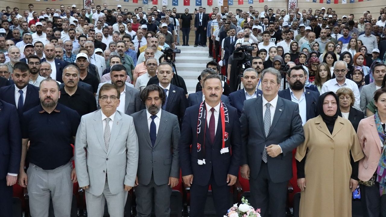 Anahtar Parti Genel Başkanı Yavuz Ağıralioğlu, Erzincan'da Temaslarda Bulundu