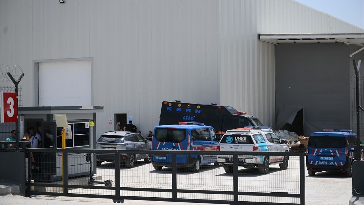Ankara'da Fabrikada Gaz Sızıntısı: 2 İşçi Hayatını Kaybetti