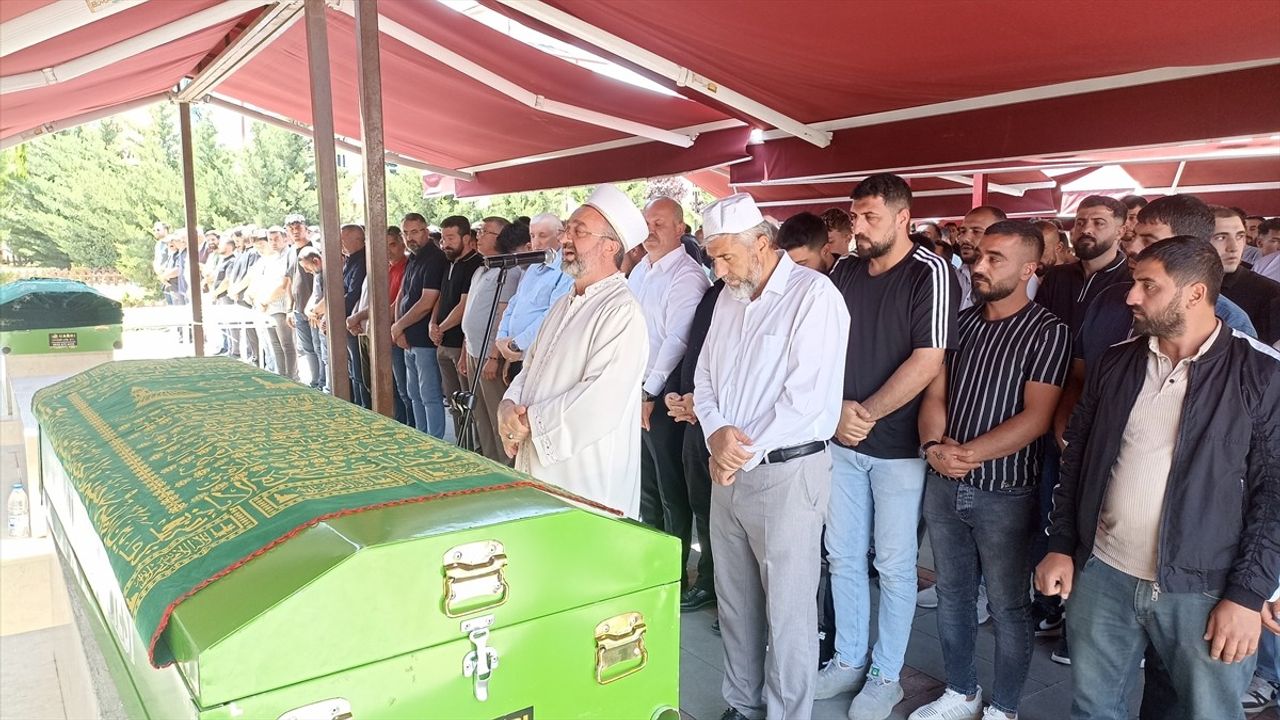 Ankara'da Gaz Sızıntısı Faciası: 2 İşçi Hayatını Kaybetti