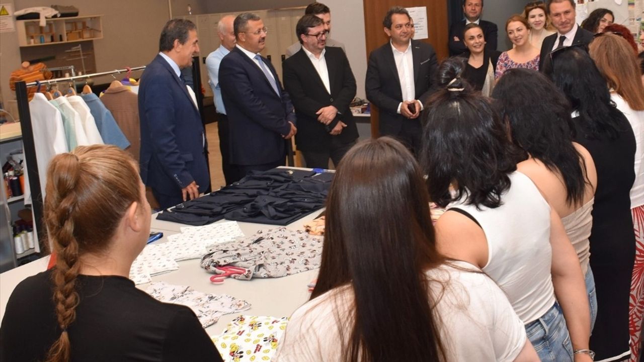 Ankara'da Kadın Hükümlülere Sertifika Töreni