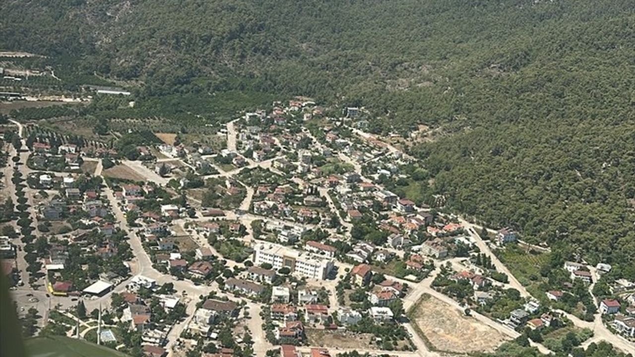 Antalya'daki Orman Yangını Kontrol Altına Alındı