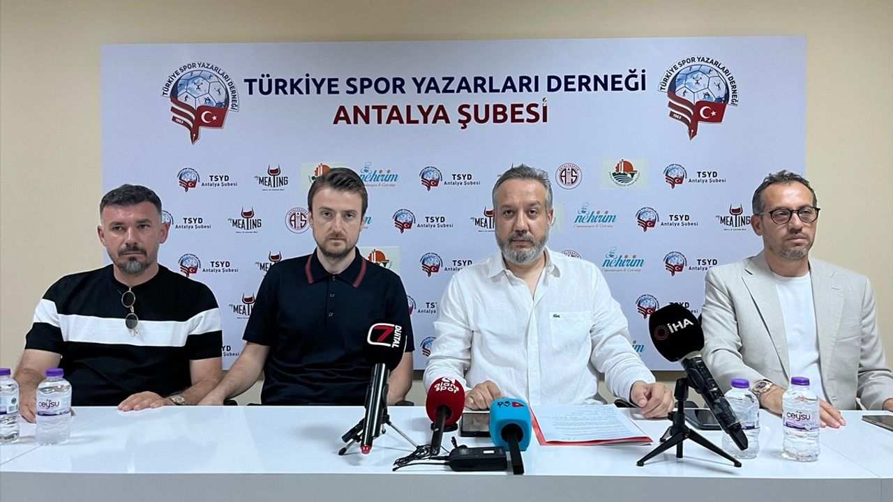 Antalyaspor Başkanı Sinan Boztepe Görevini Bırakıyor