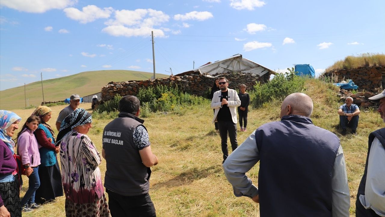 Ardahan'da Bilim Kafe Etkinliği: Buzağı Ölümleri ve Hayvancılık Eğitimleri