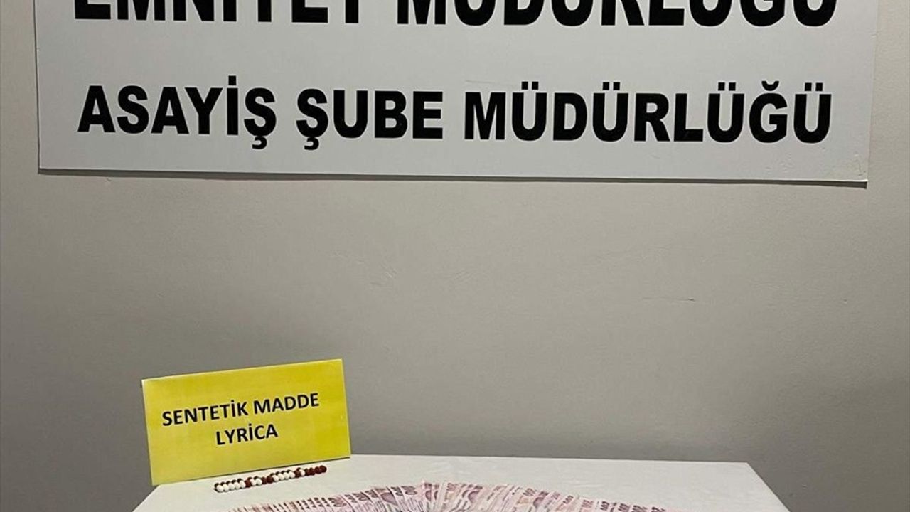 Ardahan'da Kuyumcuya Sahte Altın Satan 3 Şüpheli Yakalandı