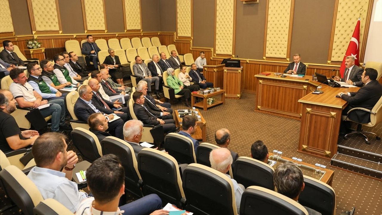 Artvin'de 4,8 Milyar Liralık Taşkın Koruma Projeleri Hızla Devam Ediyor