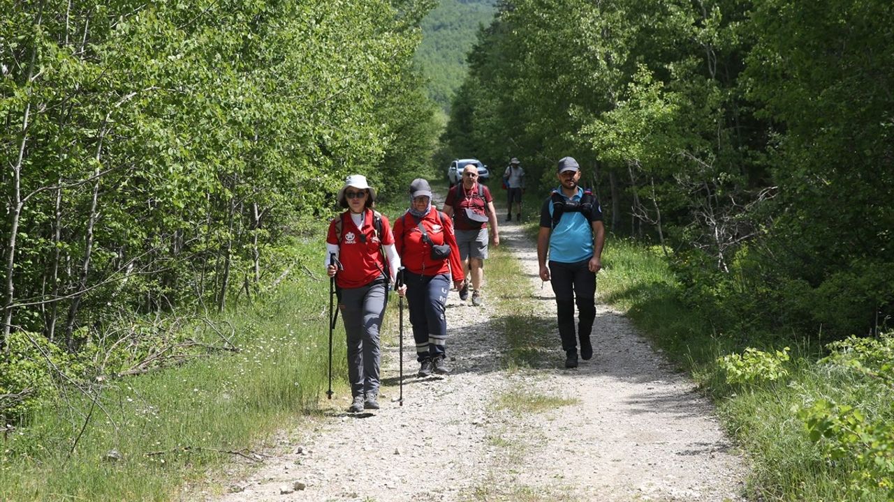 Atatürk ve İstiklal Yolu Yürüyüşü'nde 70 Kilometre Tamamlandı