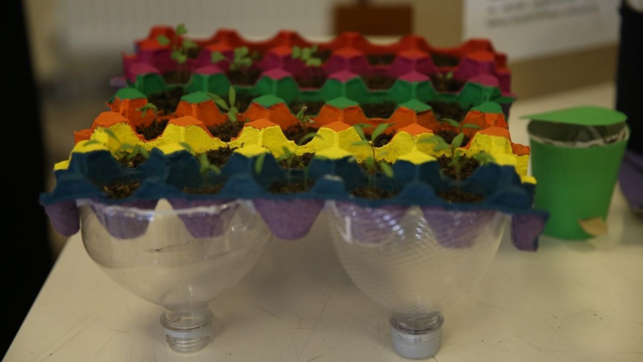 Atık Malzemelerle Duruçay Köyü'nde Yenilikçi Geri Dönüşüm Projesi