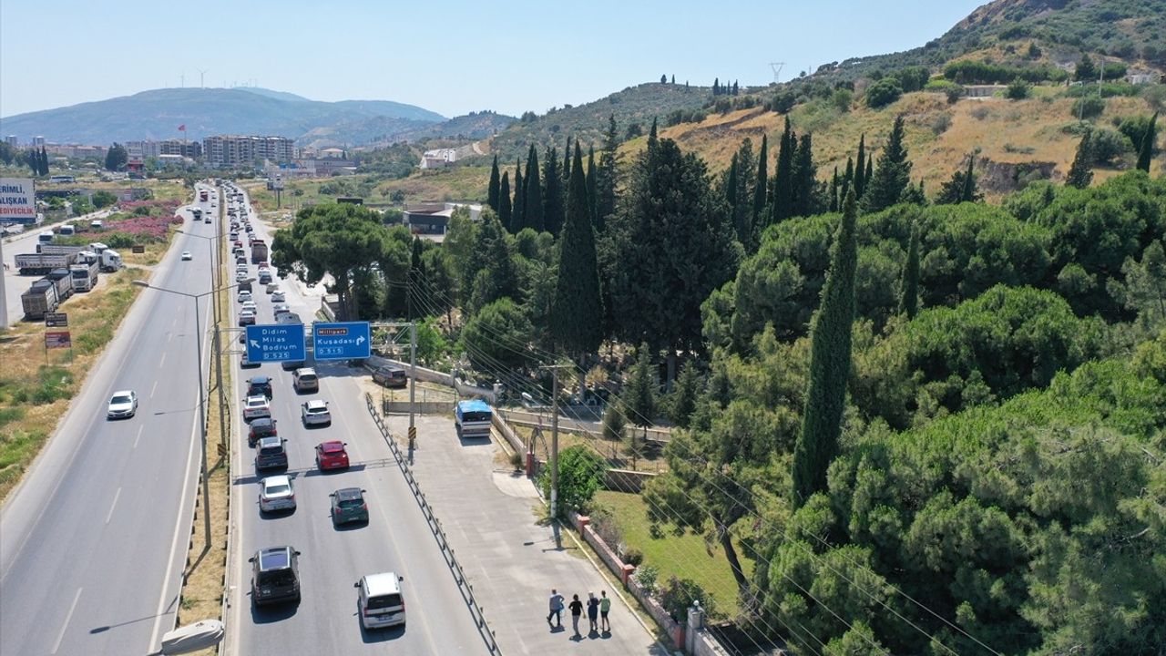 Aydın'da Kurban Bayramı'nda Trafik Yoğunluğu