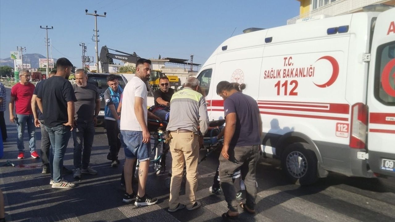 Aydın'da Motosiklet Kazası: Yaralı Genç Güvenlik Kameralarında