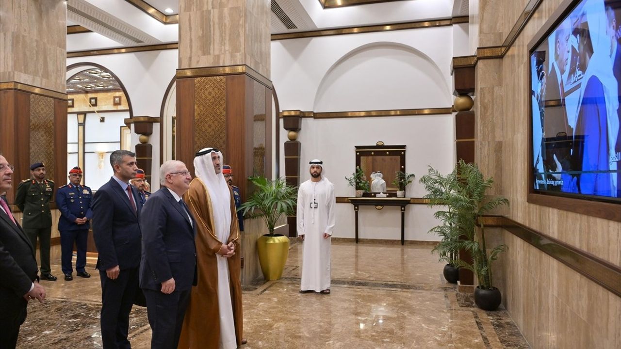 Bakan Güler, BAE Savunma Bakanı Al Mazrouei ile Görüştü