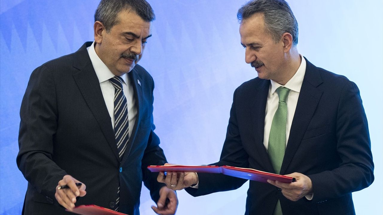 Bakan Tekin, Mesleki Eğitimde Yeni Dönemin Kapılarını Araladı