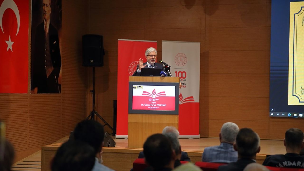 Bakan Yardımcısı Yelkenci, Çorum'da Öğretmen Akademileri Kapanış Programına Katıldı