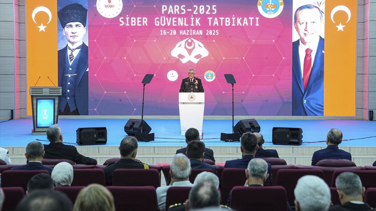 Bakan Yerlikaya: Siber Güvenlikte 5 Bin 623 Operasyon Gerçekleştirildi