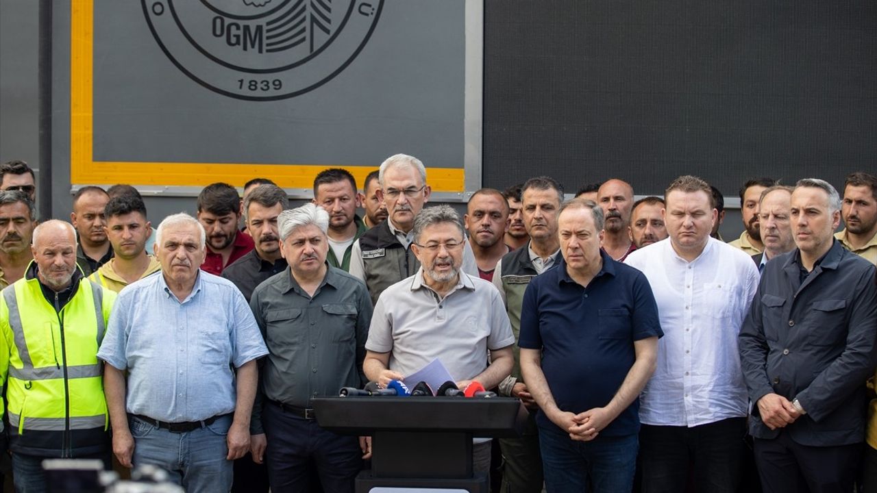 Bakan Yumaklı Sakarya'daki Orman Yangınlarını Değerlendirdi