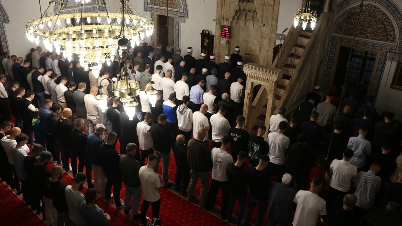 Balkanlar'da Müslümanlar Kurban Bayramı Namazını İkram Etti