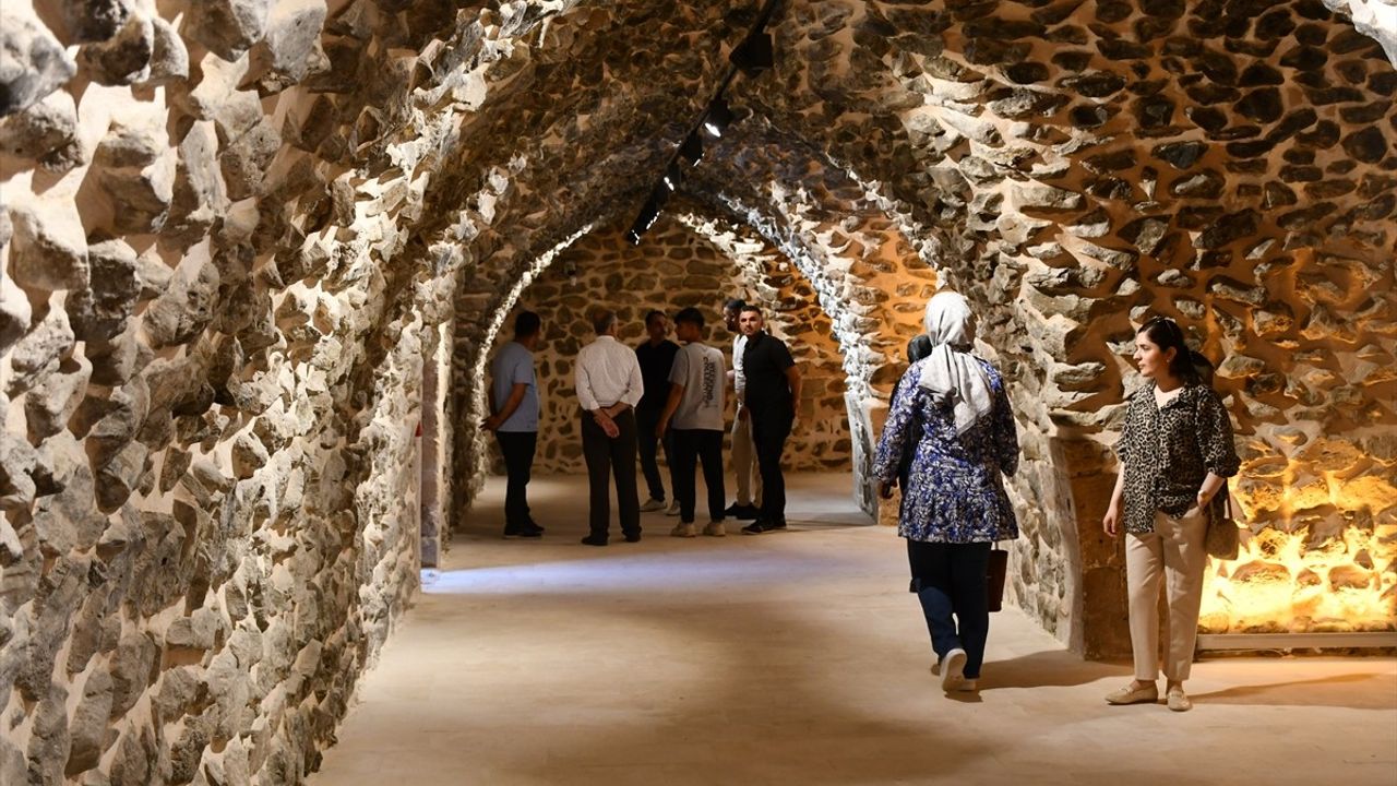 Batman'da 1600 Yıllık Mor Kiryakus Manastırı Restorasyonu Tamamlandı ve Turizme Açıldı