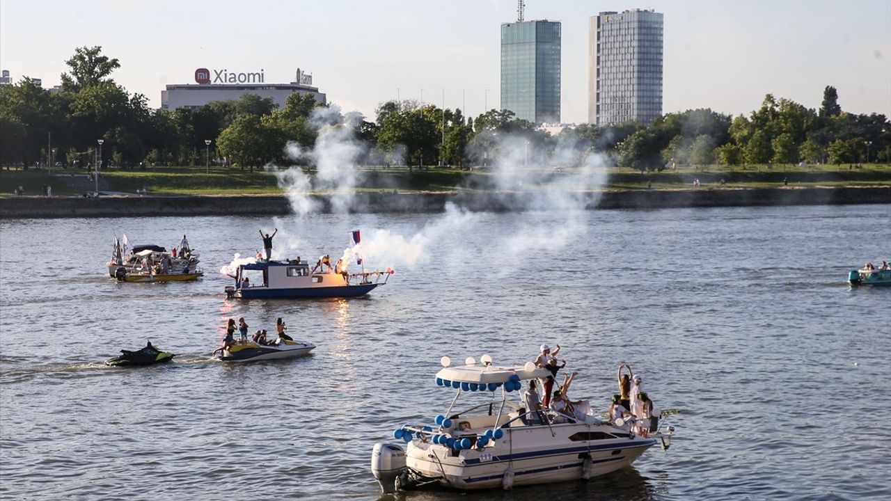Belgrad'da 20. Tekne Karnavalı Coşkusu