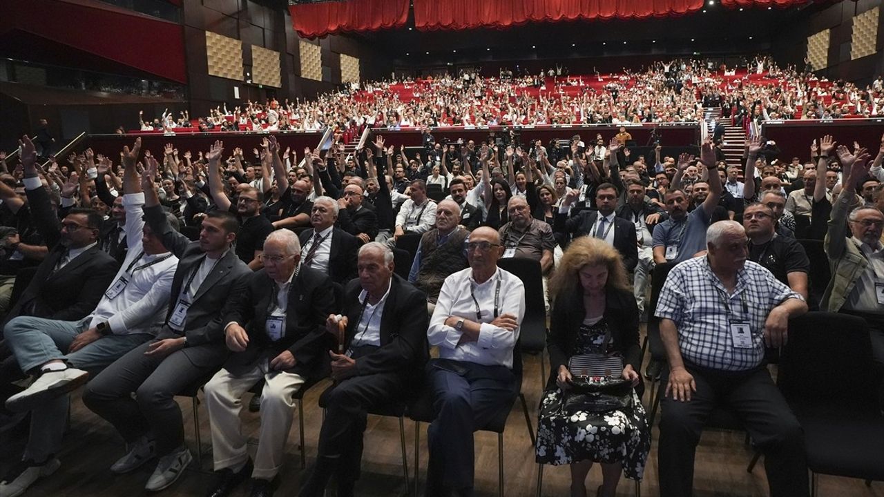 Beşiktaş Kulübü Olağanüstü Genel Kurul Toplantısı Gerçekleşti