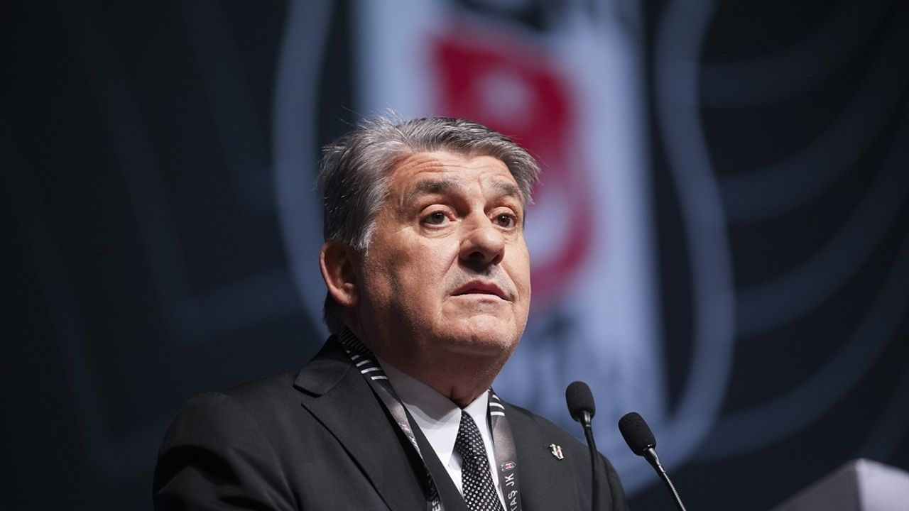 Beşiktaş'ta Olağanüstü Genel Kurul: Serdal Adalı İleriye Dönük Vizyonunu Açıkladı