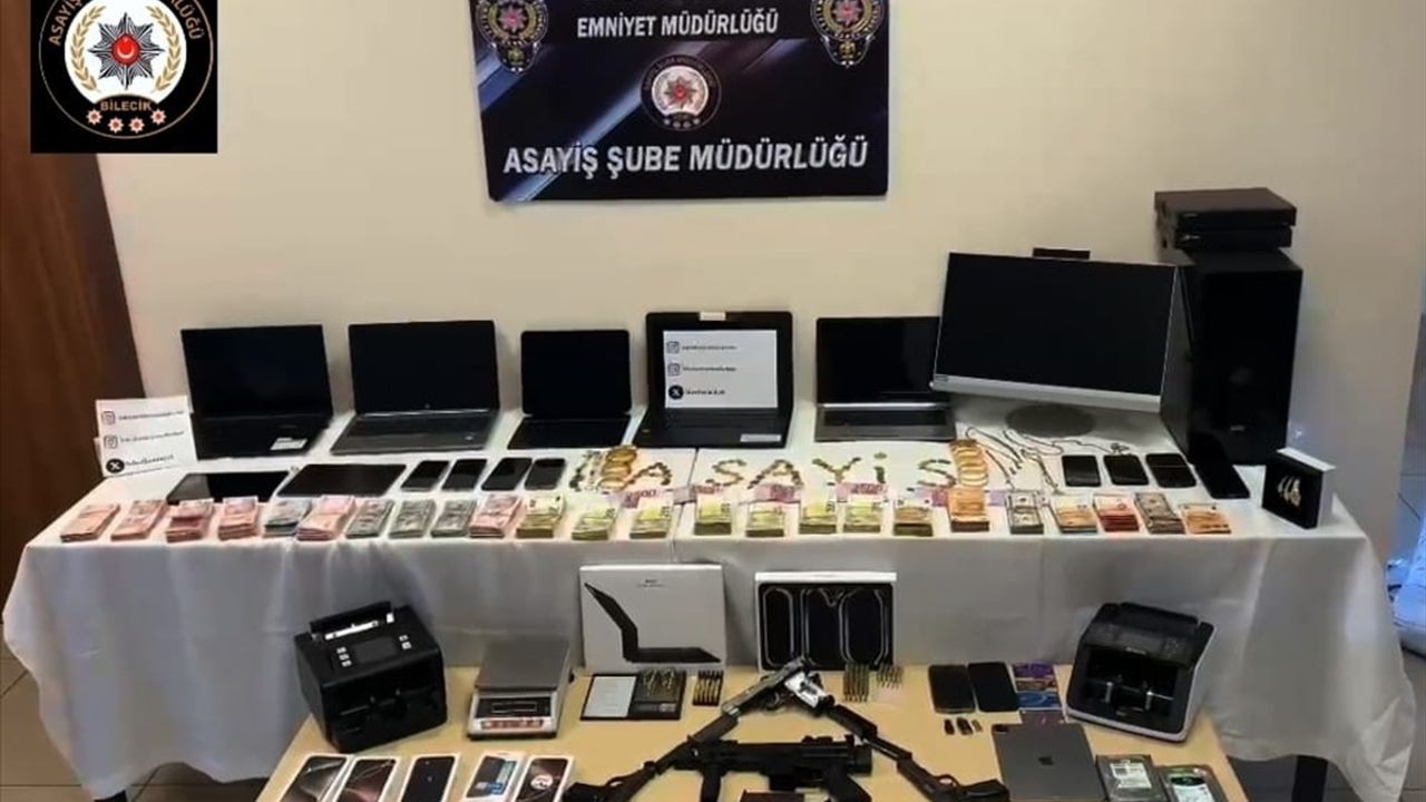 Bilecik'te Dolandırıcılık Operasyonunda 12 Şüpheli Tutuklandı