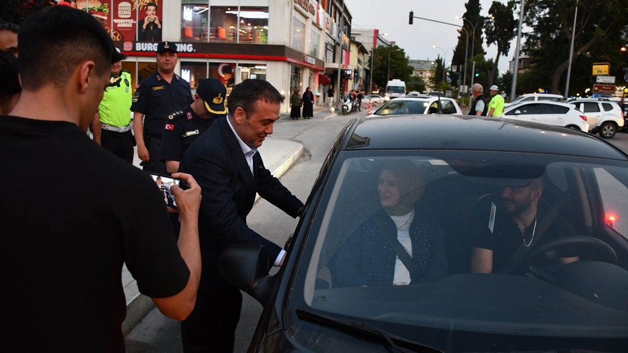 Bilecik'te 'Huzur ve Güven' Uygulamasına Vali Sözer Öncülüğünde Katılındı