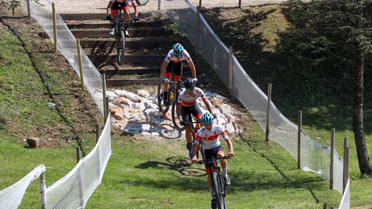 Bisiklet Milli Takımı, Dağ Bisikleti Dünya Şampiyonası'nda Zirveye Çıkmak İçin Hazır