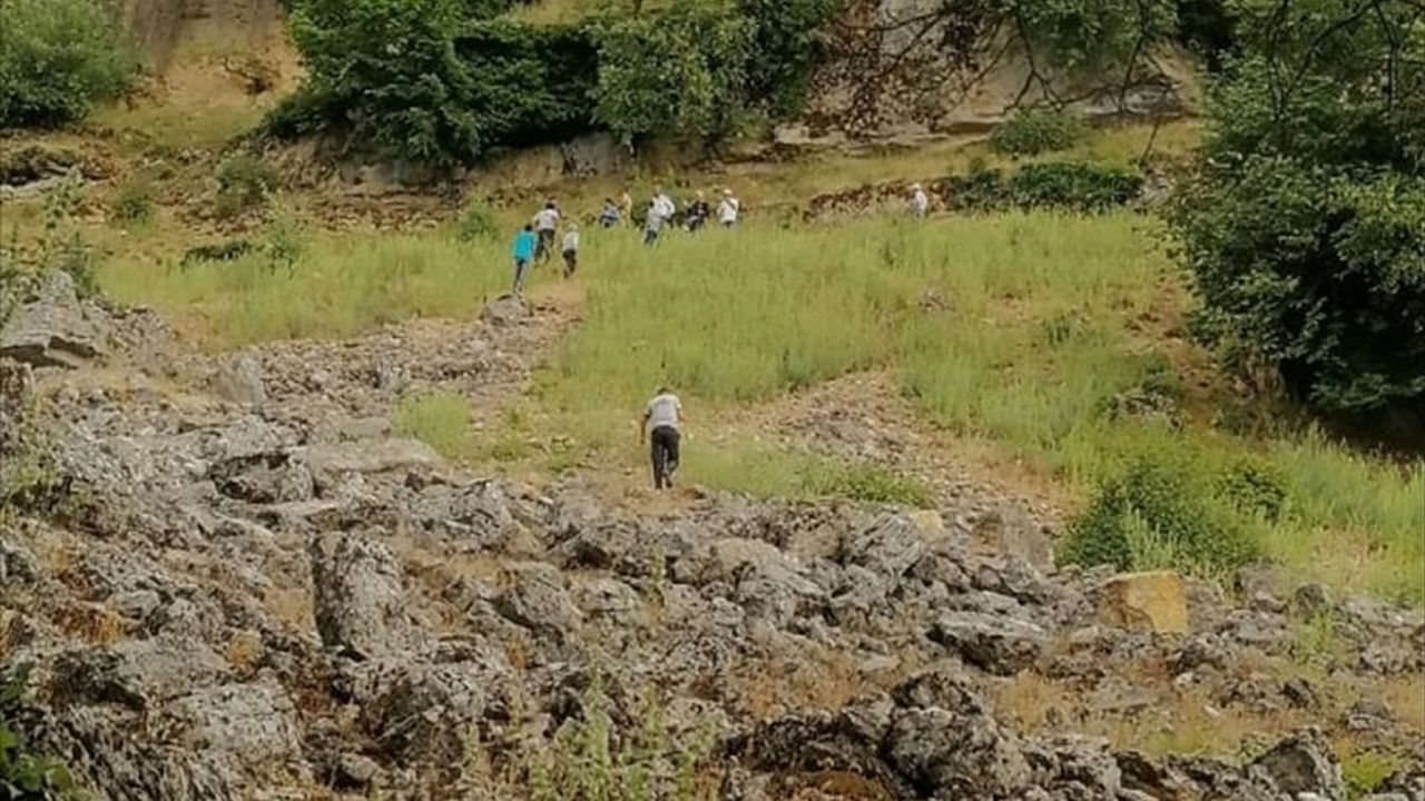 Burdur'da Kayalıklardan Düşen Kadın Hayatını Kaybetti