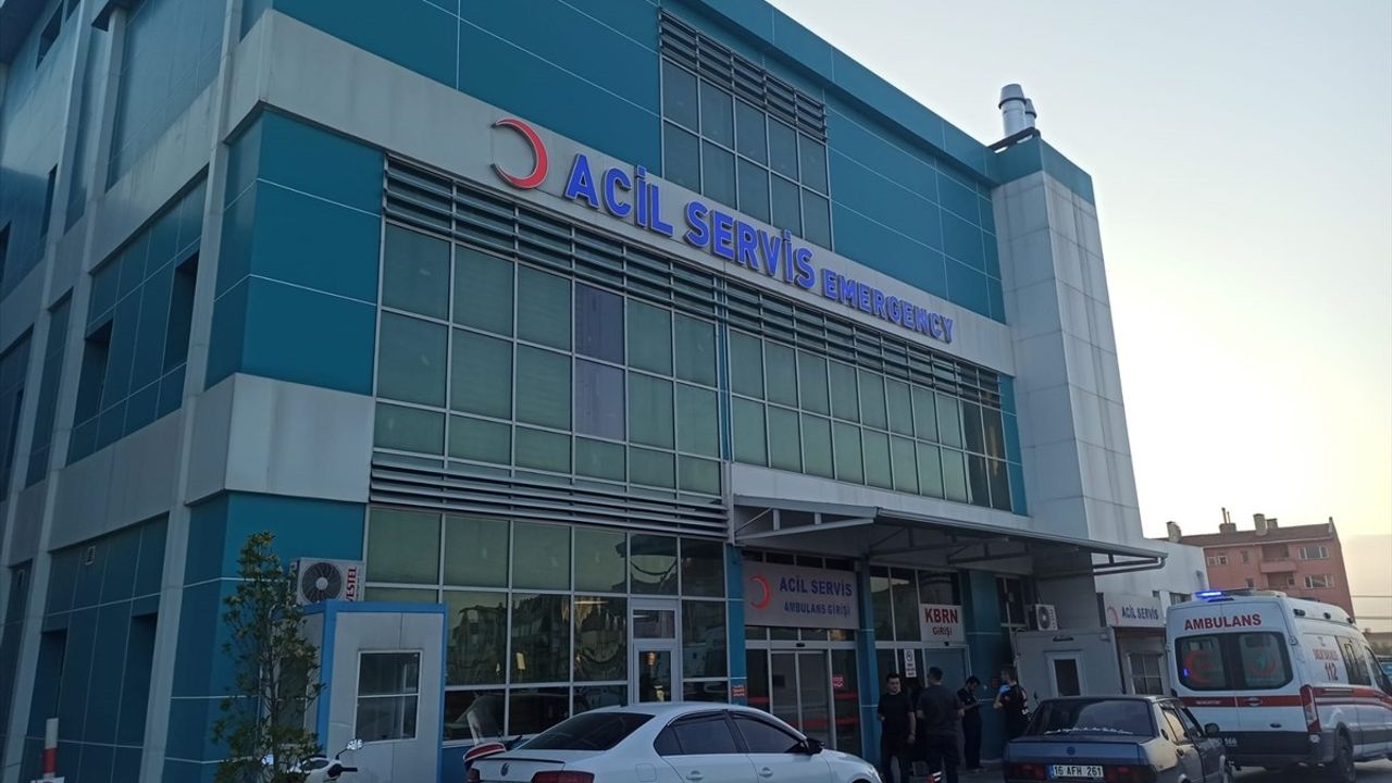 Bursa'da 23 Tarım İşçisi Zehirlenme Şüphesiyle Hastaneye Kaldırıldı