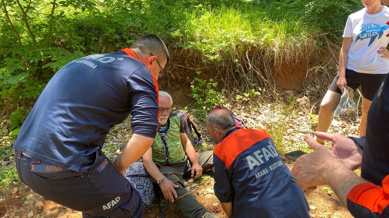 Bursa'da AFAD, Mahsur Kalan 3 Kişiyi Kurtardı
