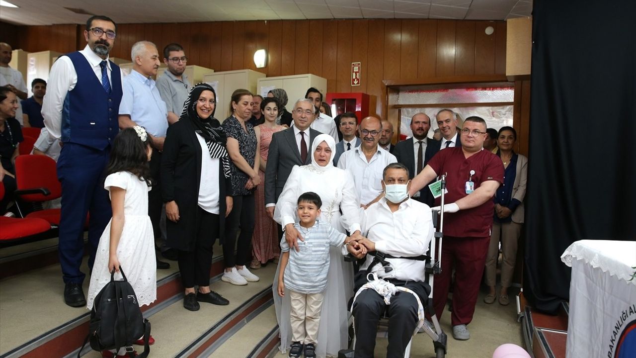 Bursa'da Kanser Hastası Hastanede Evlendi: Umut Dolu Bir Hikaye