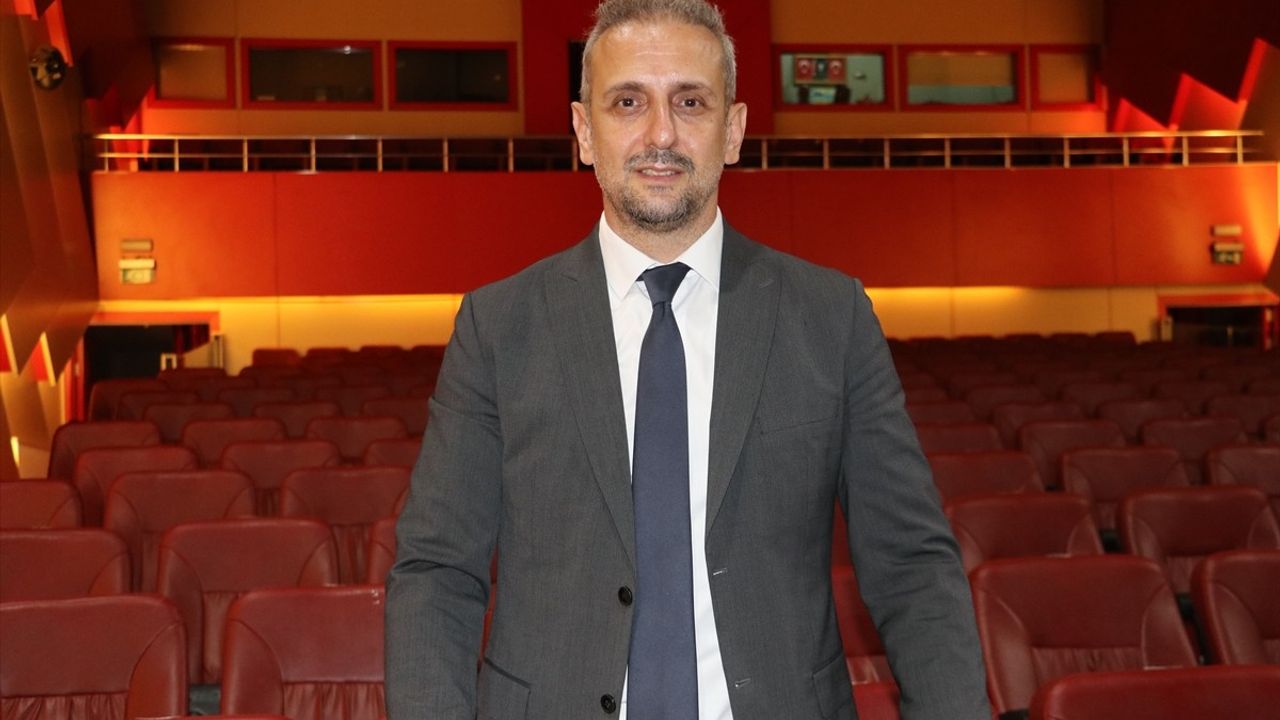 Bursa Devlet Tiyatrosu Sezonu Seyirci Rekoruyla Kapattı