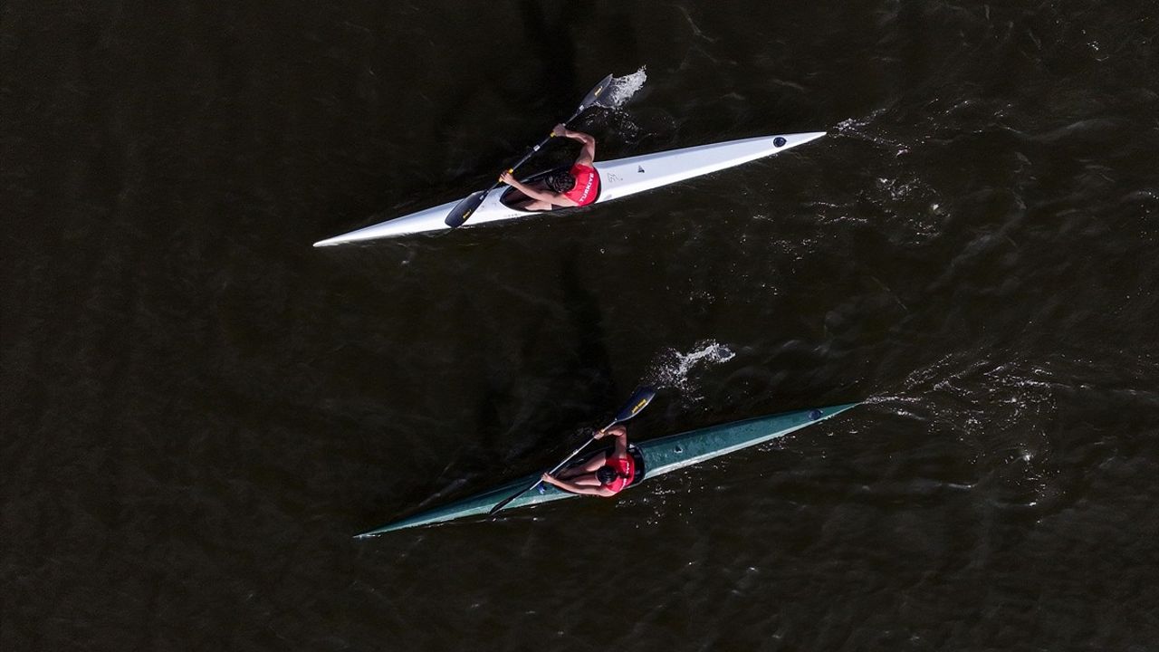 Bursalı Genç Kanocuların Hedefi Avrupa ve Dünya Şampiyonalarında Şampiyonluk