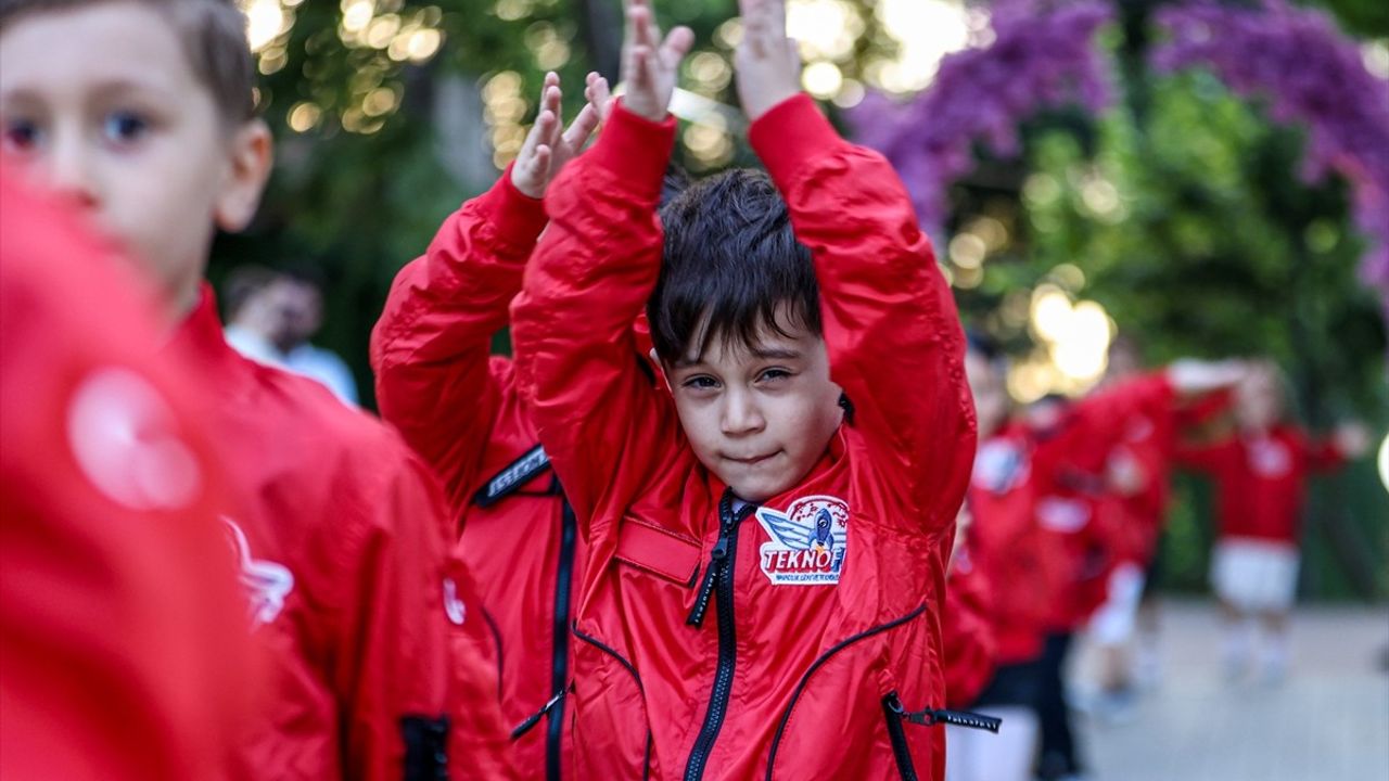 Bursalı Minikler, Savunma Sanayisi Kliplerini TEKNOFEST Montlarıyla Yeniledi