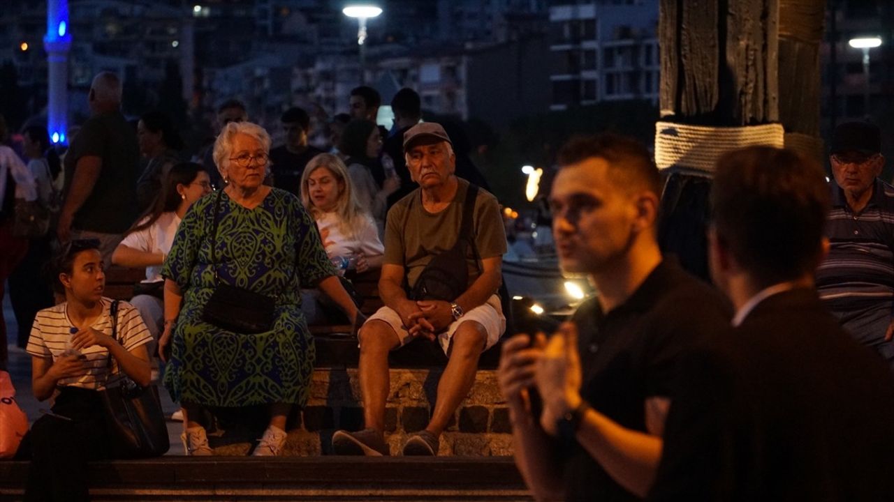 Çanakkale'de 'Bilim Kafe': Anne Sütünün Bilinmeyenleri Paylaşıldı