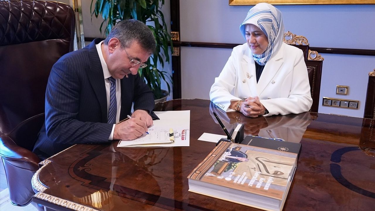 Cevdet Yılmaz, Kurban Vekaletini Türk Kızılay'a Verdi