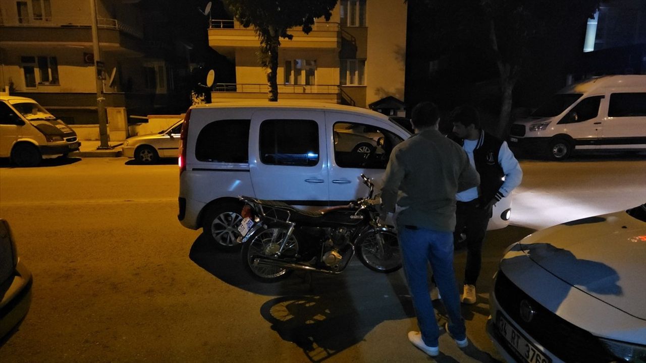 Çorum’da Motosiklet Hırsızları Kovalama Sonucu Yakalandı