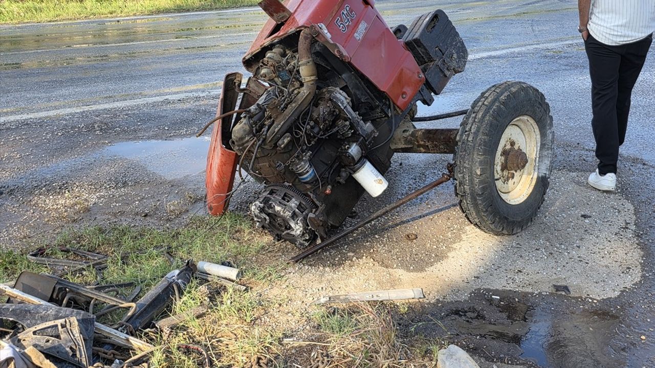 Çorum'da Trafik Kazası: 5 Kişi Yaralandı