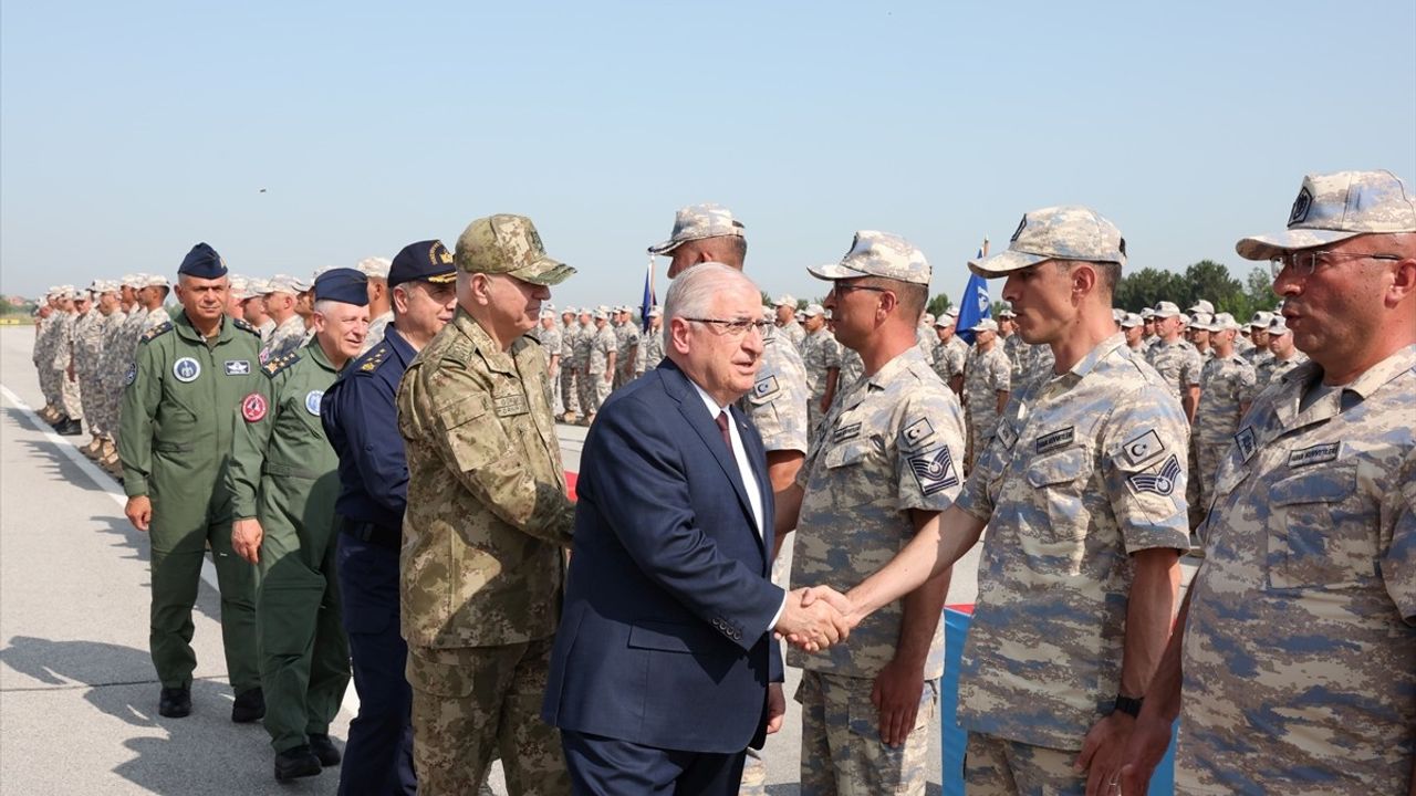 Cumhurbaşkanı Erdoğan'dan Mehmetçik'e Bayram Kutlaması