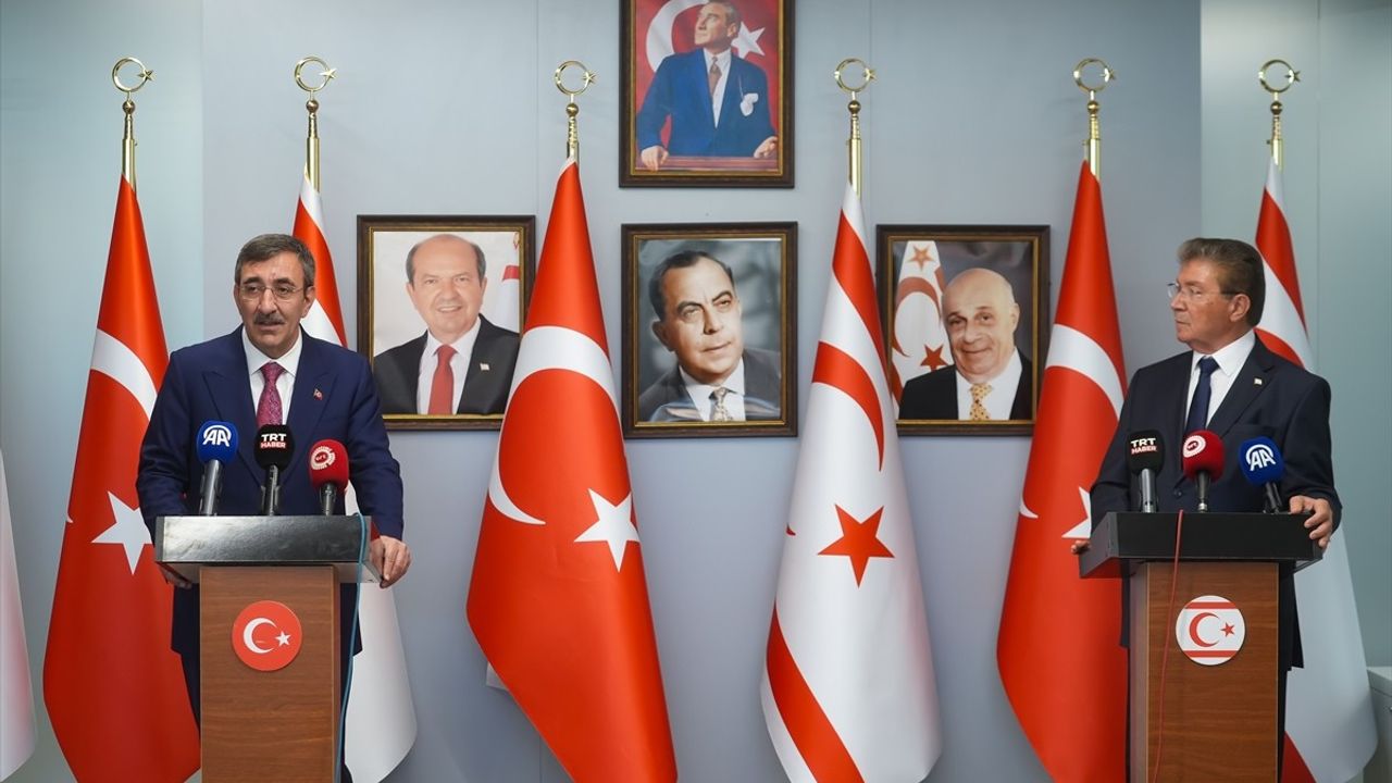 Cumhurbaşkanı Yardımcısı Yılmaz'dan Ercan Havalimanı'nda Önemli Açıklamalar