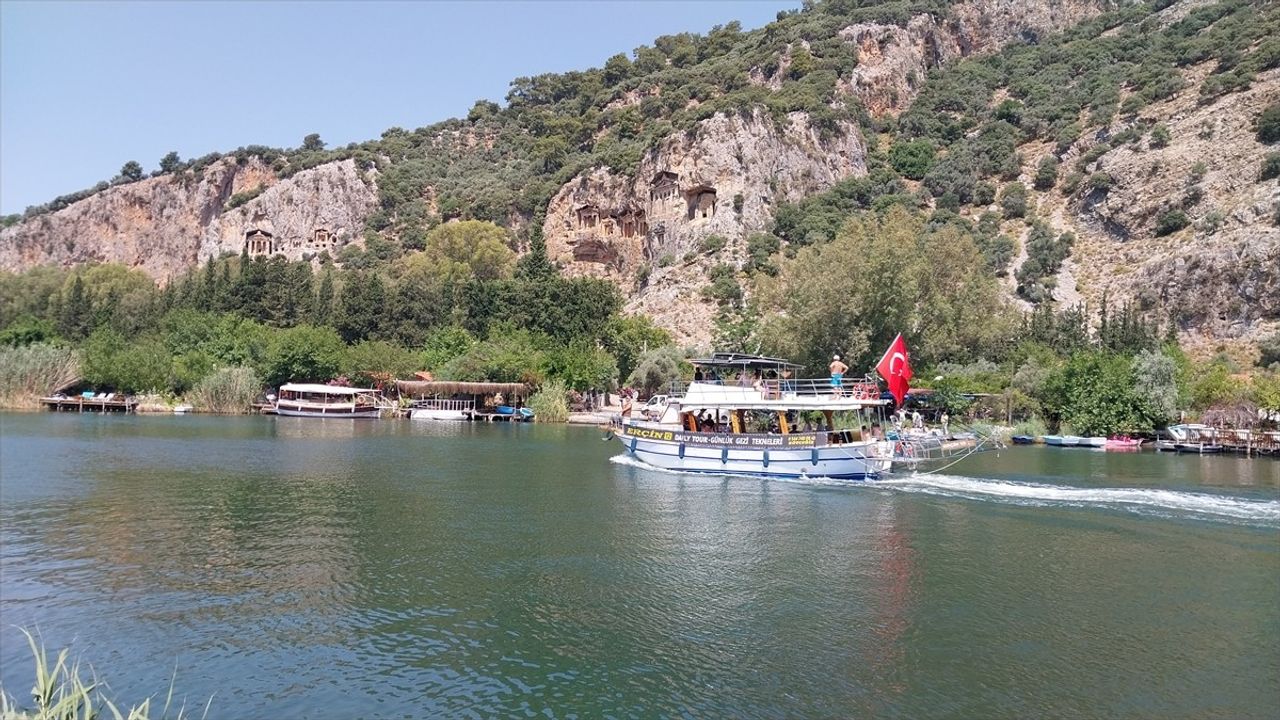 Dalyan Kanalı'nda Elektrikli Tekne Dönüşümü Hedefleniyor