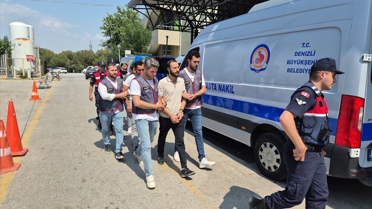 Denizli'de Fabrikadan Hırsızlık: 5 Şüpheli Gözaltında