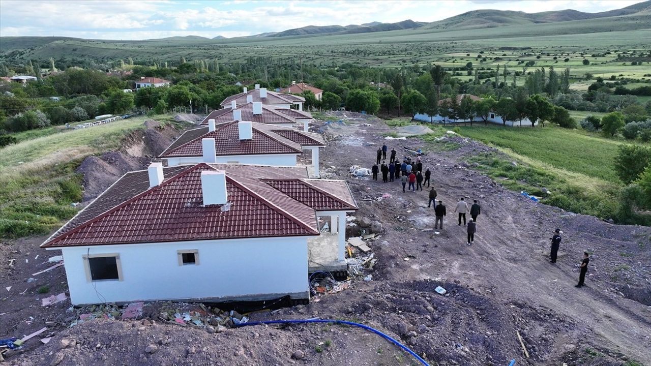 Deprem Konutları Arguvan'da Hızla Yükseliyor