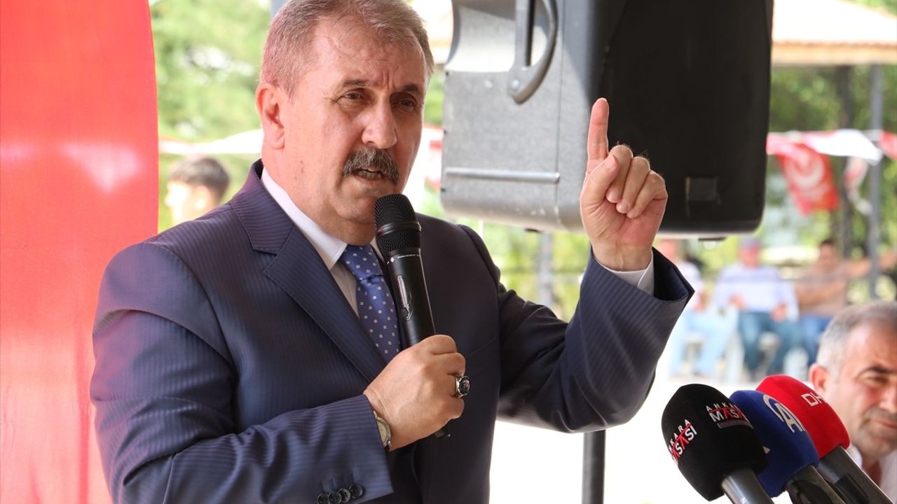 Destici: ‘Mazlumun Yanında Olmak Türk Milletinin Görevi’