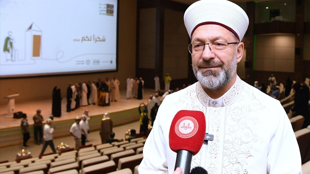 Diyanet İşleri Başkanlığı 'En Başarılı Hac Organizasyonu' Ödülünü Kazandı