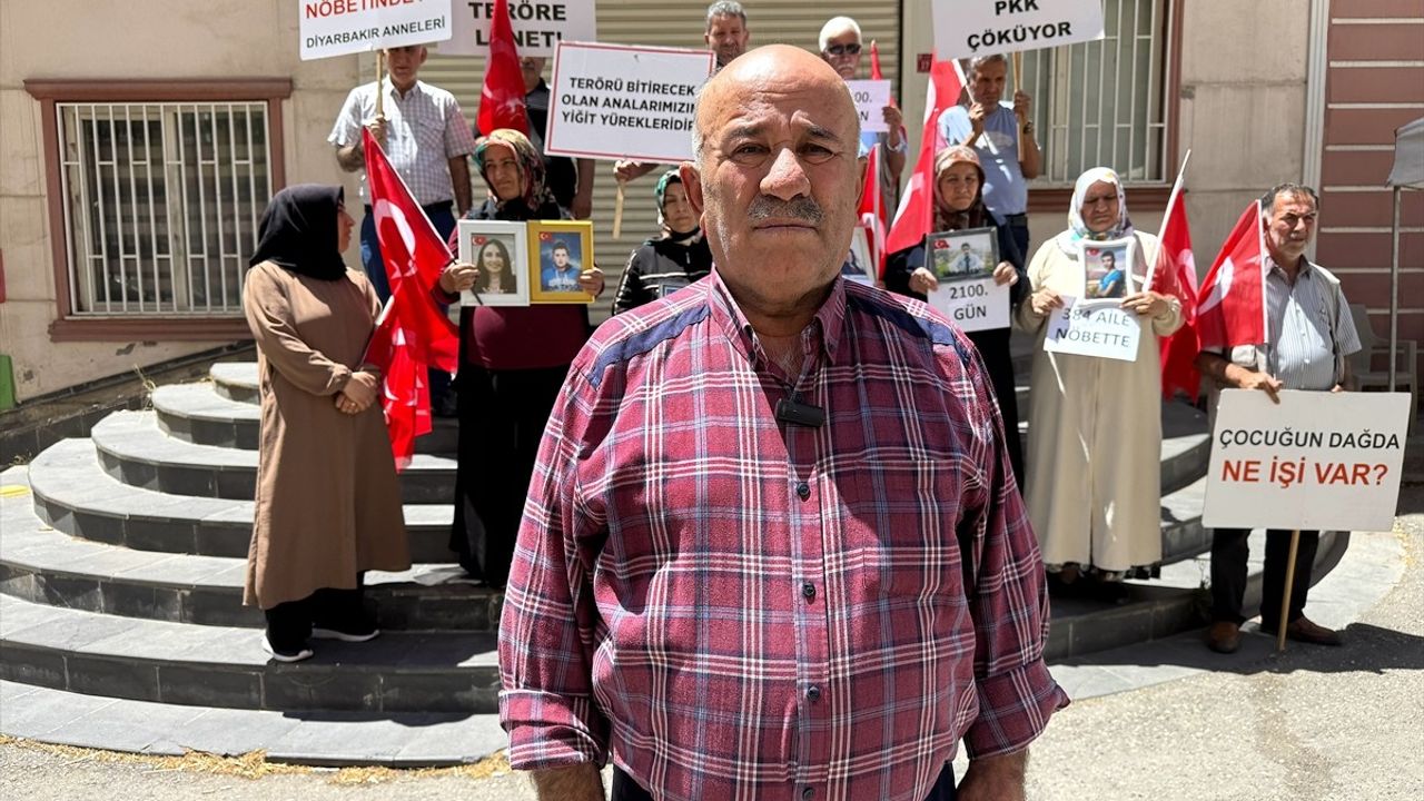 Diyarbakır Anneleri Eylemini Sürdürüyor: Yeni Bir Aile Daha Katıldı