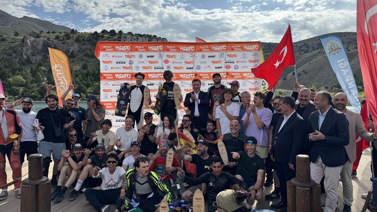 Dünya Kaykay İniş Şampiyonası Erzincan'da Tamamlandı