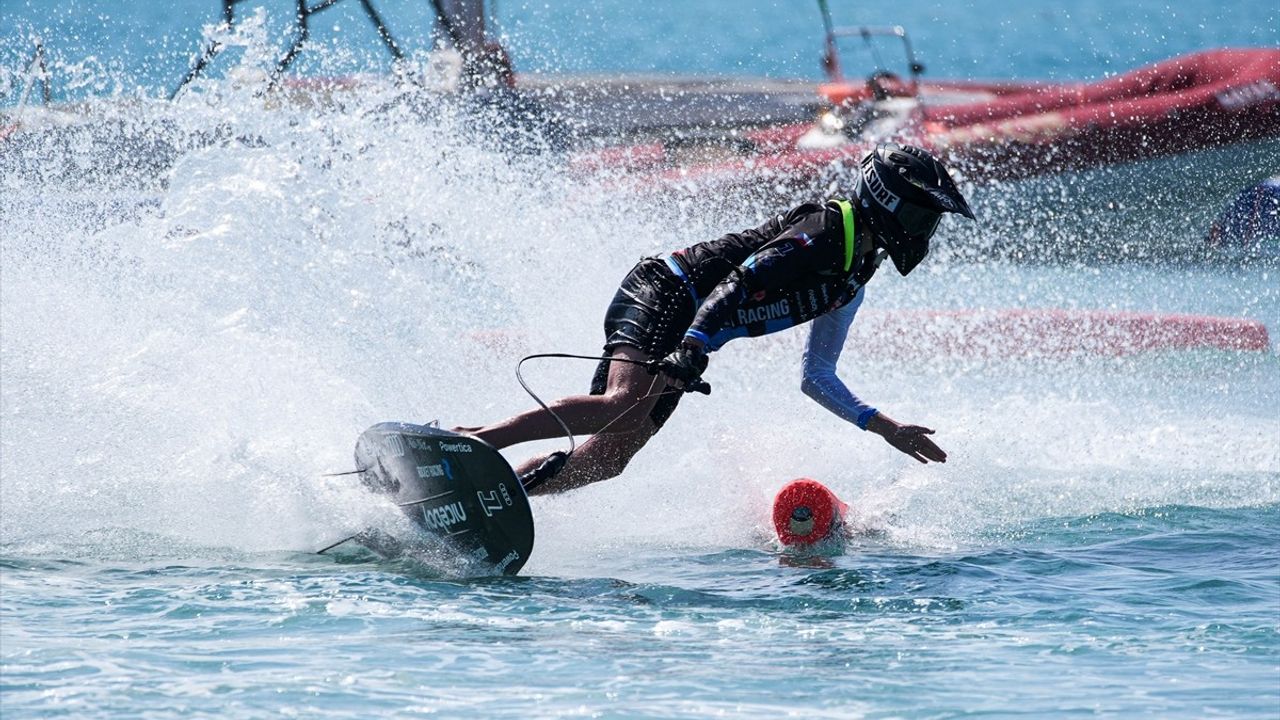 Dünya Motosurf Şampiyonası Çeşme'de Başlıyor