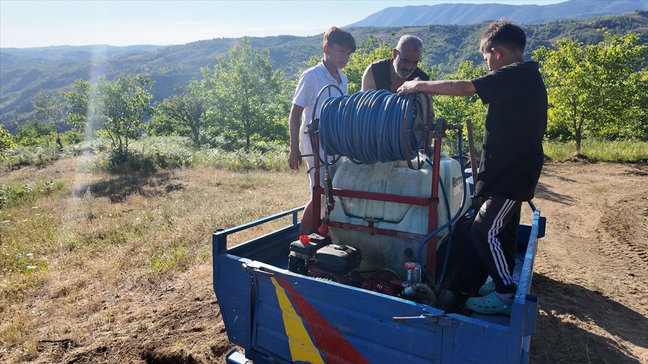 Düzce'de Ekiplerin Müdahalesiyle Yangın Kontrol Altına Alındı
