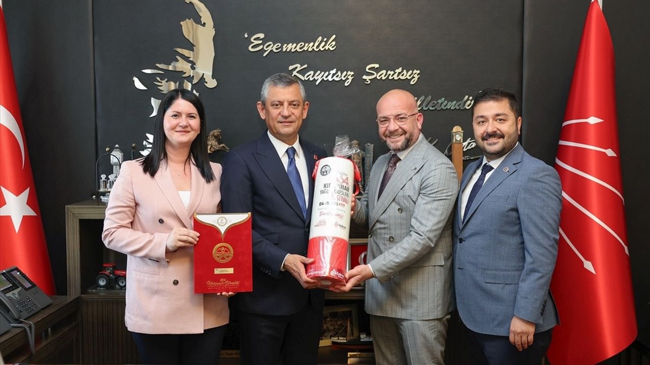 Edirne Belediye Başkanı Akın, CHP Genel Başkanı Özel'i Kırkpınar'a Davet Etti