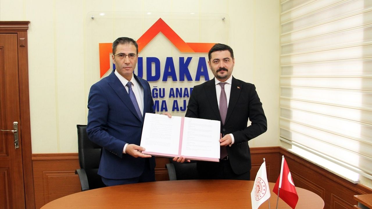 Erzincan, Bayburt ve Erzurum'da Gazetecilere Yapay Zeka Eğitimi Verilecek